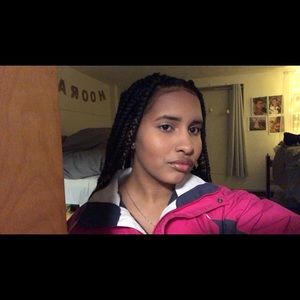 Meet your Posher, Alyssa